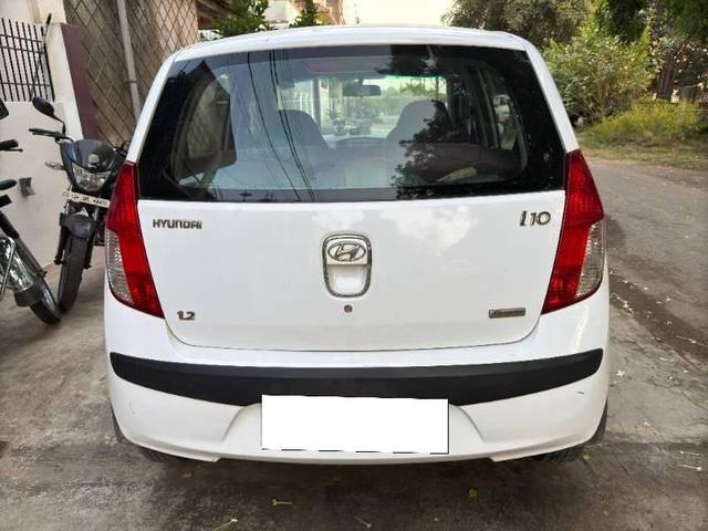 https://images10.gaadi.com/usedcar_image/4278290/original/processed_95442da6-f522-4453-9ffc-73902dab2de3.jpg?imwidth=6402