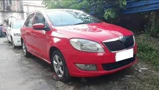 Skoda Rapid 2011-2014 Skoda Rapid 1.6 TDI Ambition Plus Alloy