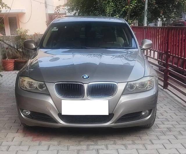 https://images10.gaadi.com/usedcar_image/4278443/original/processed_43acde4b-00a3-4672-b29d-d84d6c07e756.jpeg?imwidth=6400