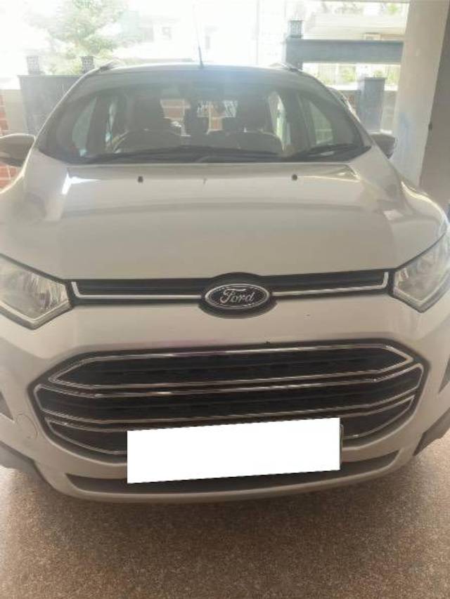 https://images10.gaadi.com/usedcar_image/4278541/original/processed_552fe8fb-0dc7-42b6-90a2-2bc6838cfb35.jpeg?imwidth=6400