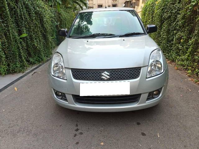 https://images10.gaadi.com/usedcar_image/4278672/original/processed_b0feb71ade77a0673d592cba3f7baabe.jpg?imwidth=6400