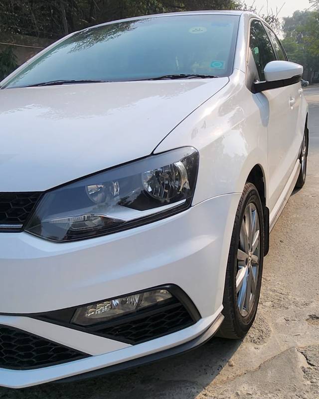 https://images10.gaadi.com/usedcar_image/4278701/original/ac69ed60801c1e0ebe03325bde133325.jpg?imwidth=6402