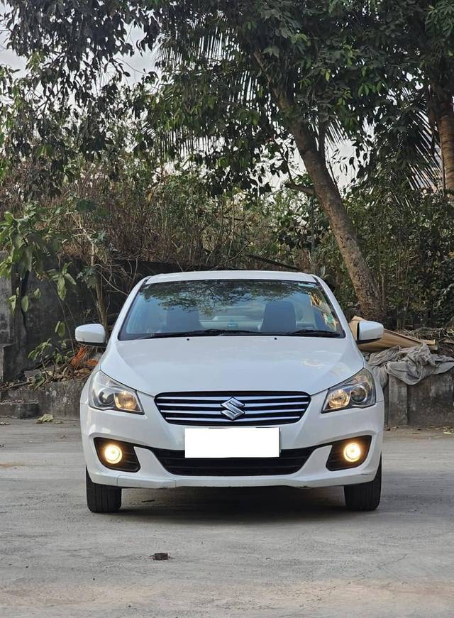 https://images10.gaadi.com/usedcar_image/4278752/original/processed_3181314d639d8629350aa8980554342e.jpg?imwidth=6402