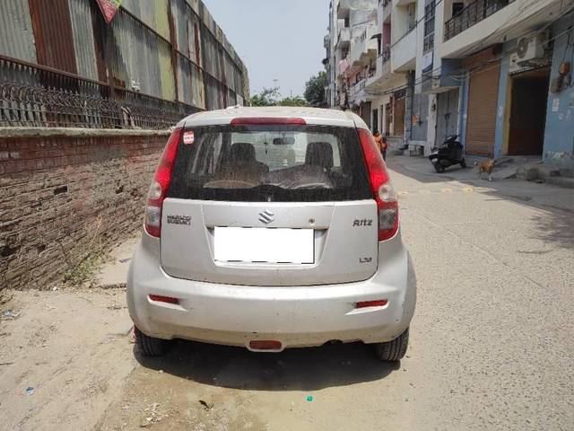 https://images10.gaadi.com/usedcar_image/4278774/original/processed_1b86e978-8a5c-4011-8d17-edfbf6ca5001.jpg?imwidth=6402