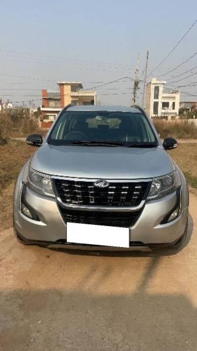 https://images10.gaadi.com/usedcar_image/4278800/original/processed_9d22c518-7349-4881-93bb-310f7f2eab42.jpg?imwidth=6402