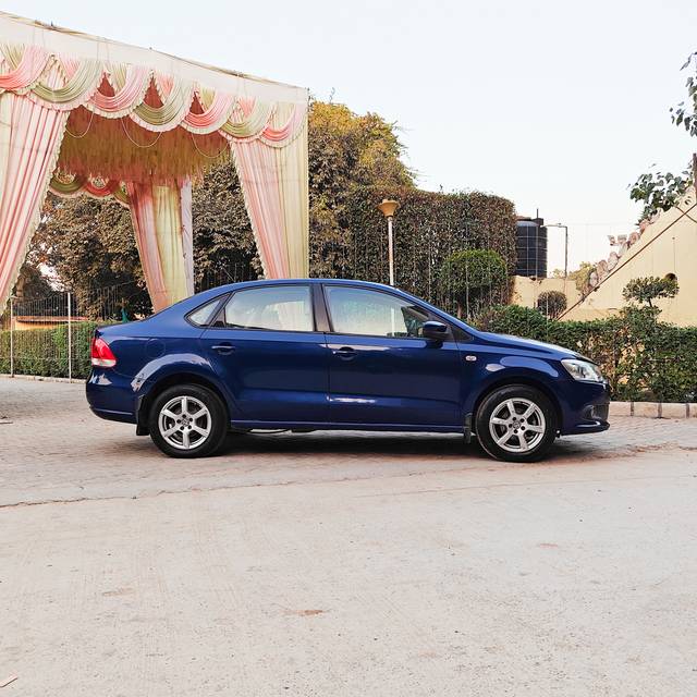 https://images10.gaadi.com/usedcar_image/4278812/original/1601152cca828723b4890caae1be93cb.jpg?imwidth=6401