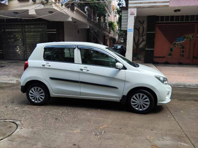 https://images10.gaadi.com/usedcar_image/4278829/original/processed_e3a65d276bfa27eb8e454d0b7d8ab69c.jpg?imwidth=6401