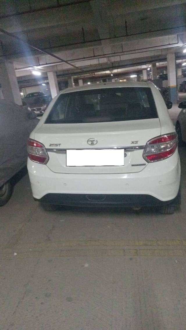 https://images10.gaadi.com/usedcar_image/4278971/original/processed_a3cfdf4050cf4eecf53e0603ead7cdc5.jpg?imwidth=6401