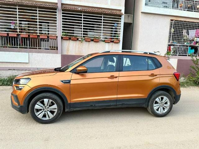 https://images10.gaadi.com/usedcar_image/4278979/original/42625510b0dfa1553ad5e4e47b8b64b8.jpg?imwidth=6402