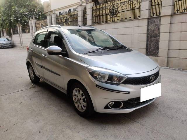 https://images10.gaadi.com/usedcar_image/4279038/original/processed_24ec063971d340494d1c0ada24d5cb5b.jpeg?imwidth=6400