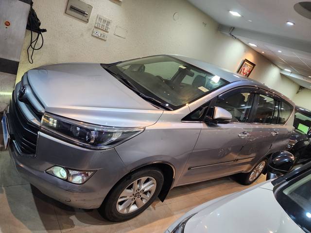 https://images10.gaadi.com/usedcar_image/4279145/original/ddc0ed73986de6aa2af20a64c7e1a43d.jpg?imwidth=6402