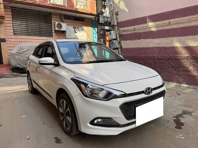 https://images10.gaadi.com/usedcar_image/4279181/original/processed_91a3a782-38f9-4116-84fc-6cd588d8e471.jpg?imwidth=6400