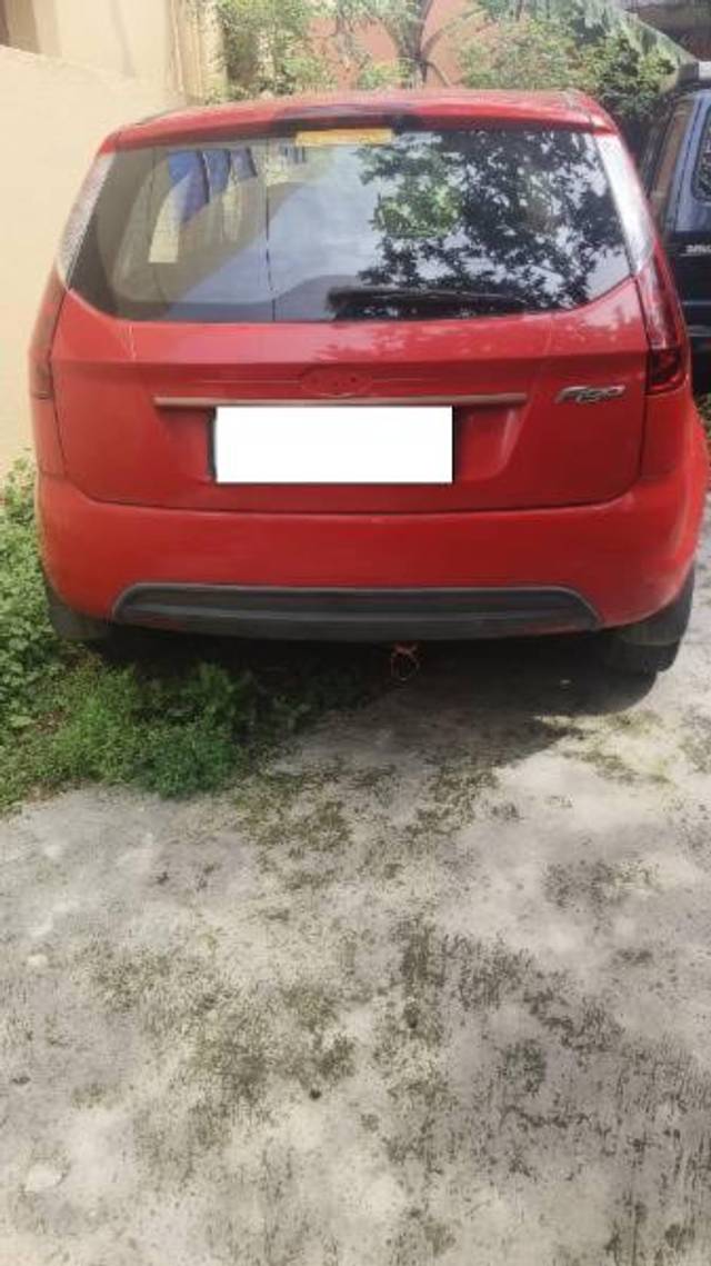 https://images10.gaadi.com/usedcar_image/4279229/original/processed_d84884e8-2906-4218-a150-d2a924772700.jpeg?imwidth=6402