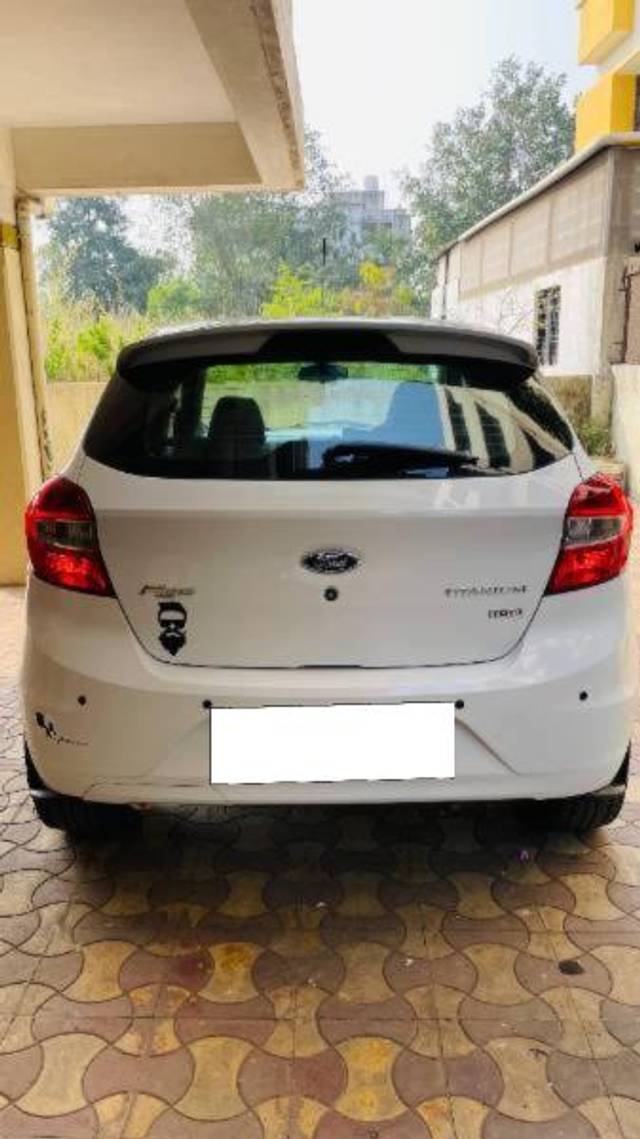 https://images10.gaadi.com/usedcar_image/4279240/original/processed_b9001a05-4052-4d15-b2be-338e3920a0e8.jpg?imwidth=6401