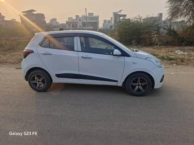 https://images10.gaadi.com/usedcar_image/4279263/original/processed_2787a466-ca9e-4c00-983b-ecd227fb74e7.jpg?imwidth=6401