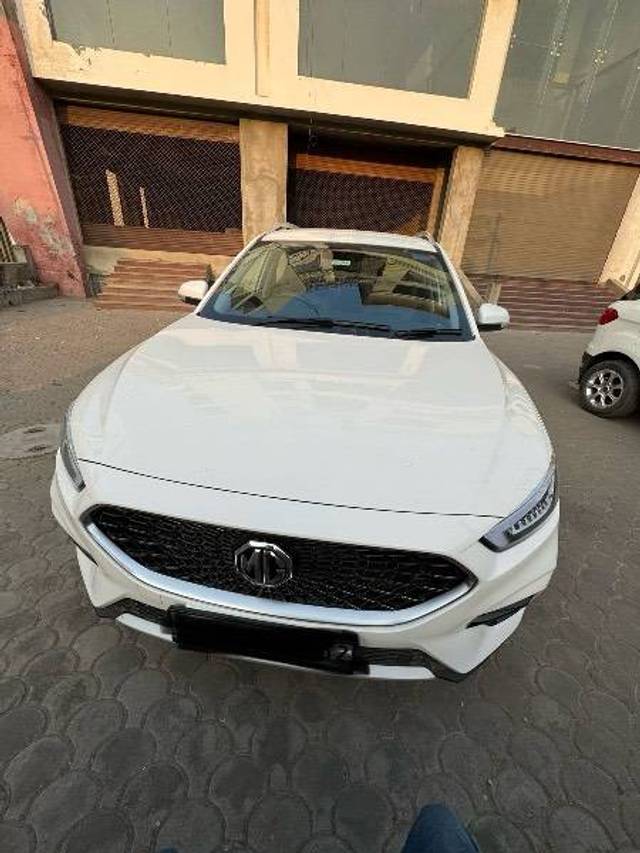 https://images10.gaadi.com/usedcar_image/4279321/original/7cbde6ae93b839ef87e6cfc97a92f190.jpg?imwidth=6400