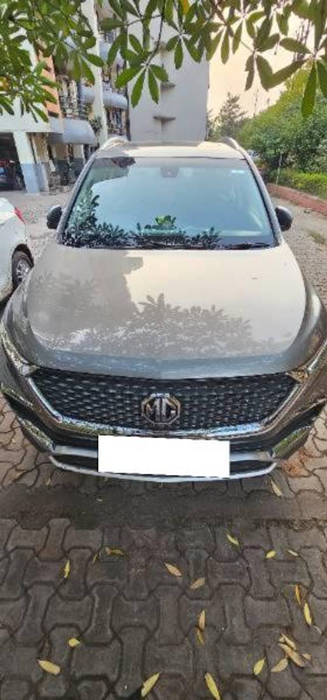 https://images10.gaadi.com/usedcar_image/4279339/original/processed_e4b0c01d-eccb-4a5f-91ad-3320ea0e8a5a.jpg?imwidth=6400