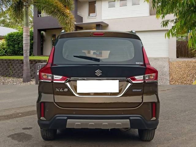 https://images10.gaadi.com/usedcar_image/4279350/original/processed_72dfdd8dc62baf8927606a8941908ef2.jpg?imwidth=6402