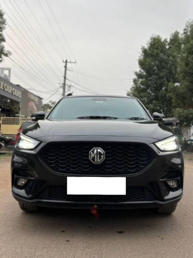 https://images10.gaadi.com/usedcar_image/4279373/original/processed_f25ffe53-6a1c-4880-90de-0e013a2b5a42.jpg?imwidth=6400