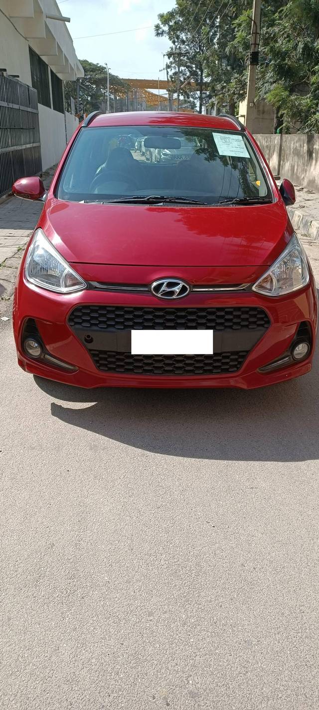 https://images10.gaadi.com/usedcar_image/4279418/original/processed_8633567730a34344a1e2b705b74fb607.jpg?imwidth=6402