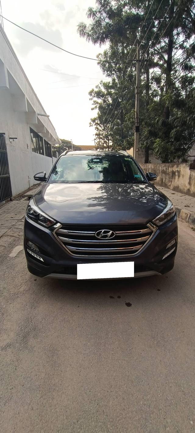 https://images10.gaadi.com/usedcar_image/4279432/original/processed_9133ceb16c15a79c73128311eb66761e.jpg?imwidth=6402