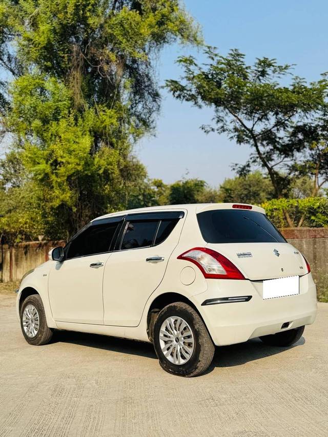 https://images10.gaadi.com/usedcar_image/4279444/original/processed_22aad87946d79941da18ffd905f6f953.jpg?imwidth=6402