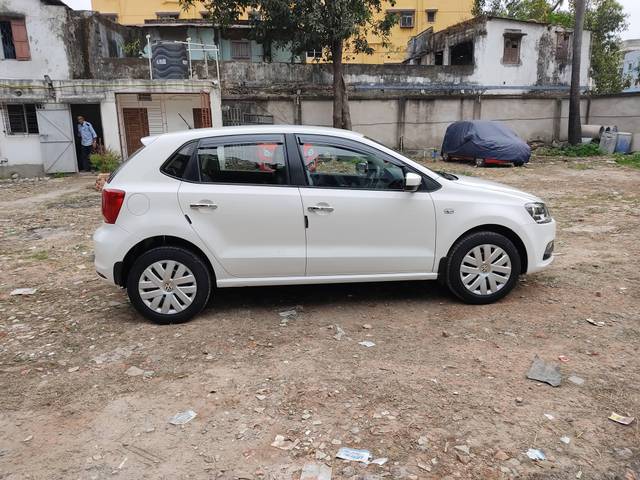 https://images10.gaadi.com/usedcar_image/4279468/original/processed_96cd4549a91d653d769c9bc92eae4a83.jpg?imwidth=6401