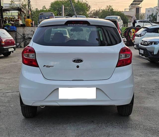 https://images10.gaadi.com/usedcar_image/4279513/original/processed_dcdcff9a254da68c8939f72337850ba0.jpg?imwidth=6401