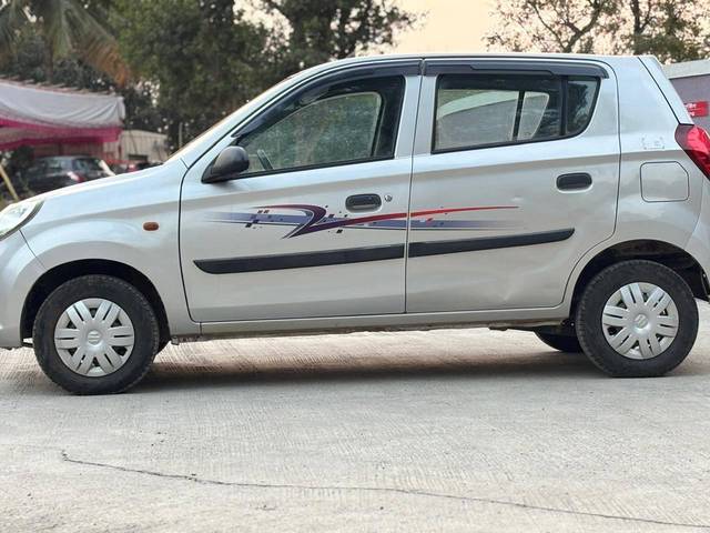 https://images10.gaadi.com/usedcar_image/4279526/original/processed_cba642148f6a1eb038fafb3f136bcce4.jpg?imwidth=6402