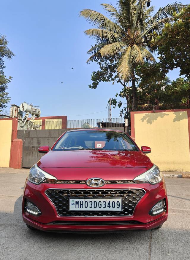 https://images10.gaadi.com/usedcar_image/4279534/original/processed_0fb59cb2f06476e8ec2b3b729fb6cd2b.jpg?imwidth=6400