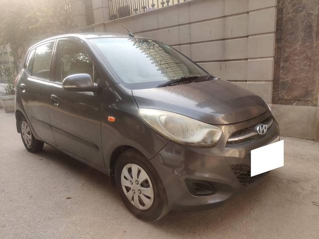 https://images10.gaadi.com/usedcar_image/4279558/original/processed_6a8dbd68fd819231f28e49ed8b119278.jpeg?imwidth=6400