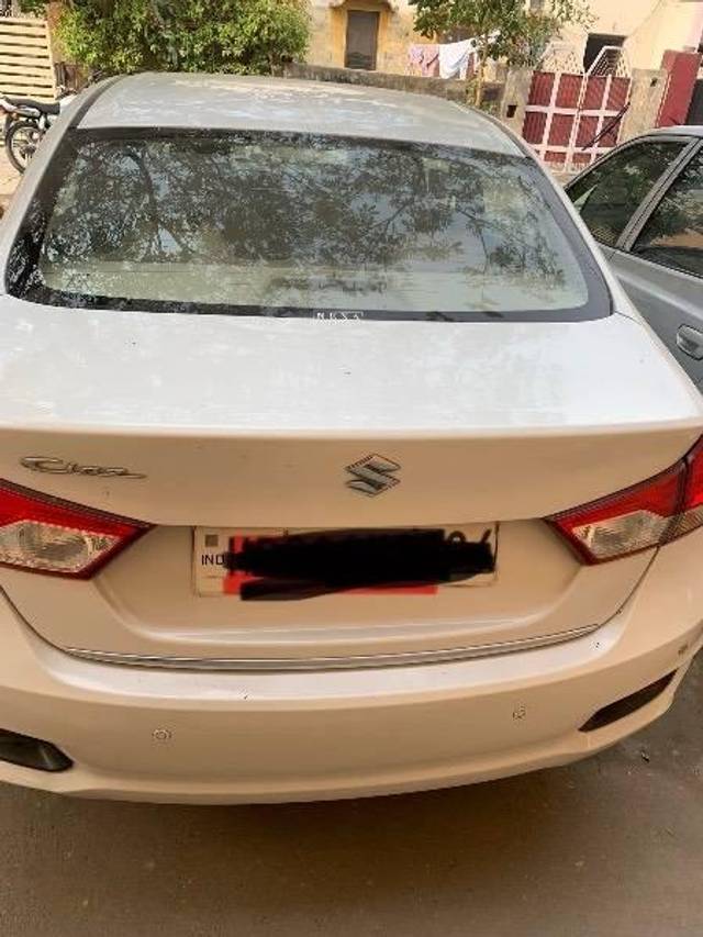 https://images10.gaadi.com/usedcar_image/4279679/original/processed_65da3f2b-28e6-4f7b-83c6-af747429370a.jpg?imwidth=6402