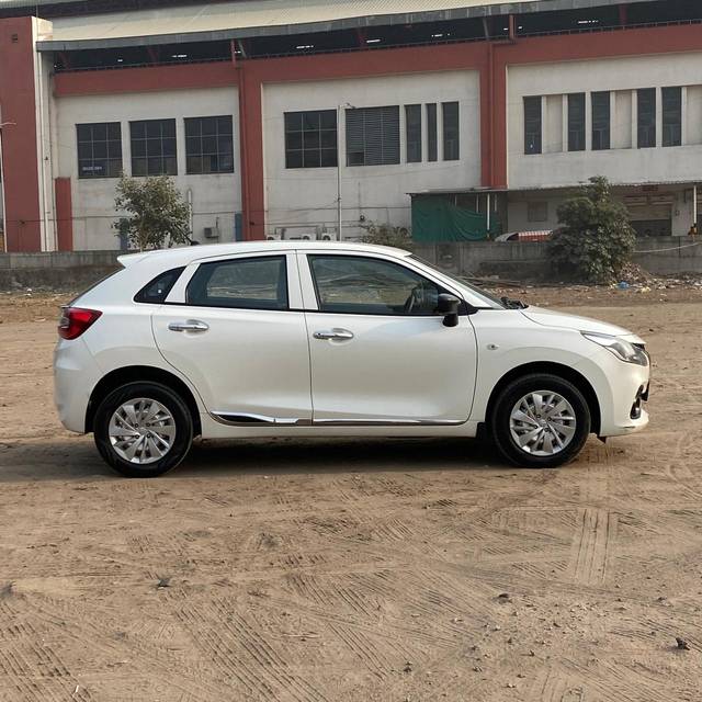 https://images10.gaadi.com/usedcar_image/4279810/original/6d77725834465b71a623f04e8442f4d5.jpg?imwidth=6401