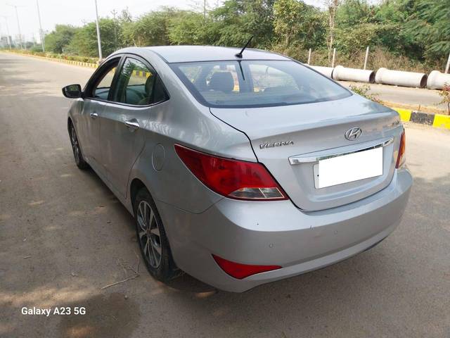 https://images10.gaadi.com/usedcar_image/4279837/original/processed_31e5ef8e7f2ab4c303be4fa36d06477b.jpg?imwidth=6402