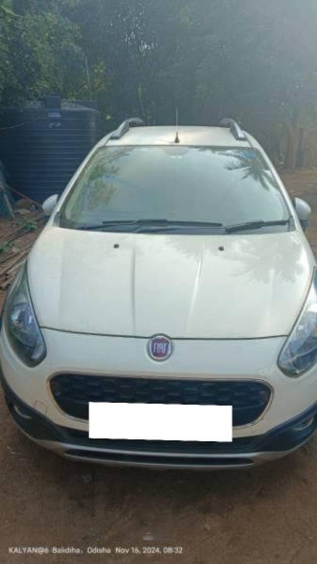 https://images10.gaadi.com/usedcar_image/4279840/original/processed_794c0a19-da16-453c-aae2-9882017cc9d4.jpg?imwidth=6400