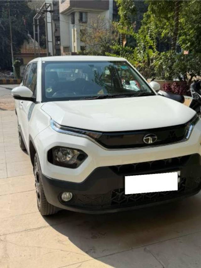 https://images10.gaadi.com/usedcar_image/4279867/original/processed_7bc8c69e-6449-4d41-96a4-e086fd882de5.jpg?imwidth=6400