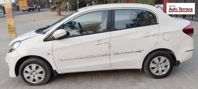 Second-hand 2013 Honda Amaze S Petrol for sale in Saharanpur (UP)-2