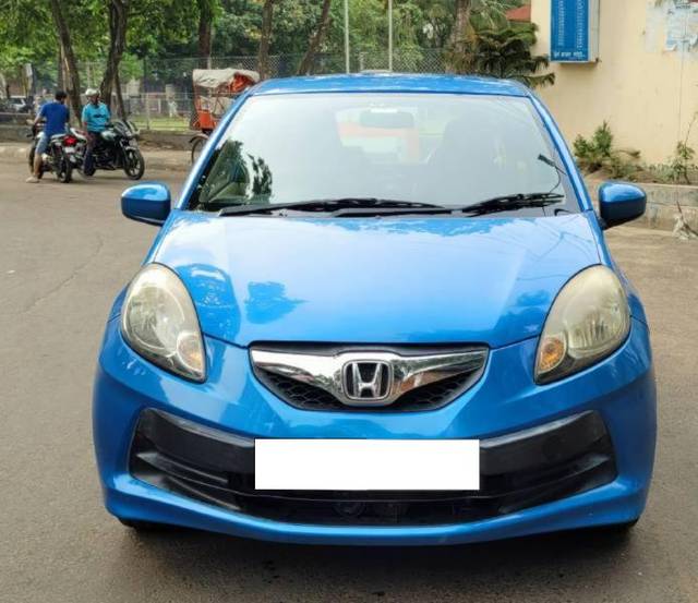 https://images10.gaadi.com/usedcar_image/4279961/original/processed_f8b898a2-e84e-445e-95a9-7e29b73c8bc1.jpg?imwidth=6400