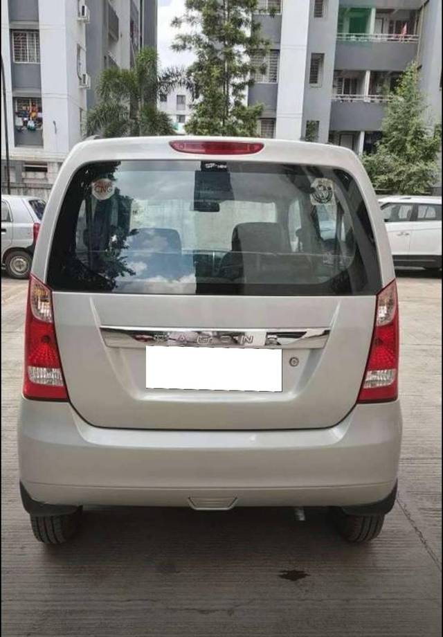 https://images10.gaadi.com/usedcar_image/4279964/original/processed_2d2abfdc2e107753ca518d0d038964dd.jpg?imwidth=6402