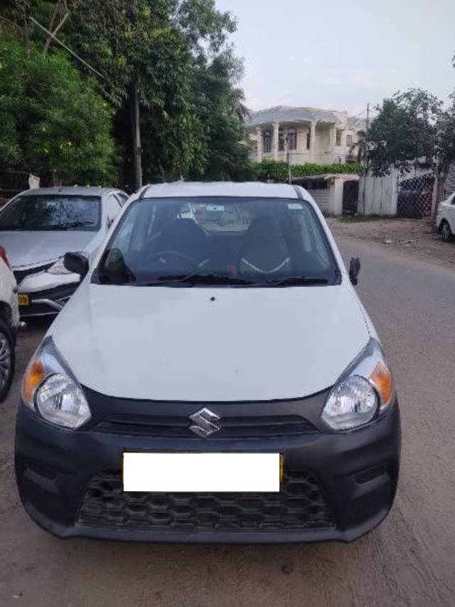 https://images10.gaadi.com/usedcar_image/4280053/original/processed_20c9eb01-1171-4304-a230-0f9f016b8e0f.jpg?imwidth=6401