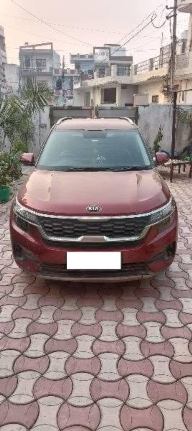 https://images10.gaadi.com/usedcar_image/4280123/original/processed_52146cab-0a8a-42a4-89ed-0f58de60298c.jpeg?imwidth=6402