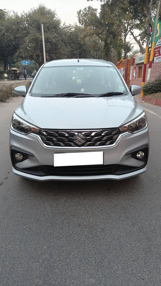 https://images10.gaadi.com/usedcar_image/4280142/original/processed_6219349e709d6bad96cd160d3702f2b3.jpg?imwidth=6402