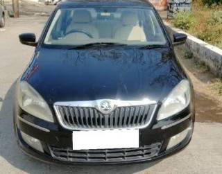 Skoda Rapid 2011-2014 Skoda Rapid 1.6 MPI Active