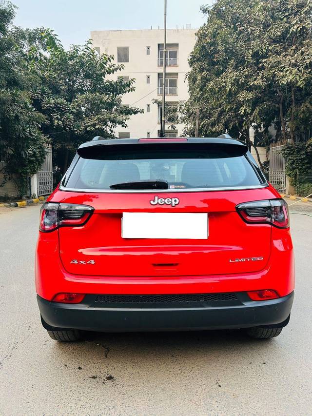 https://images10.gaadi.com/usedcar_image/4280176/original/processed_b662d4d732c54e01cb0bf812d9c692c3.jpg?imwidth=6401