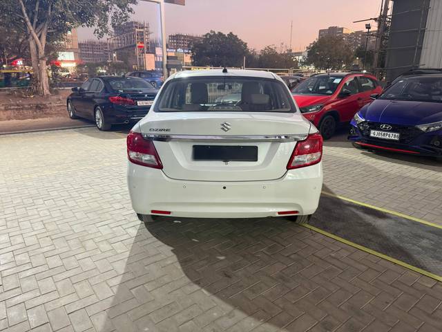 https://images10.gaadi.com/usedcar_image/4280258/original/processed_9cfb193bbe11d5ee41dc3011ee90921f.jpg?imwidth=6401