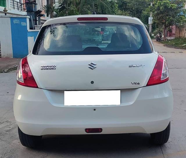 https://images10.gaadi.com/usedcar_image/4280270/original/processed_6640027dedf94da31338a7ce8d3c9d6a.jpg?imwidth=6402