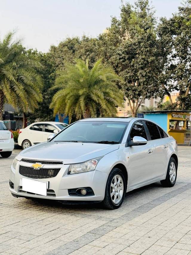 https://images10.gaadi.com/usedcar_image/4280280/original/processed_ccb7a5d17241cb38f16714707c51aa55.jpg?imwidth=6400