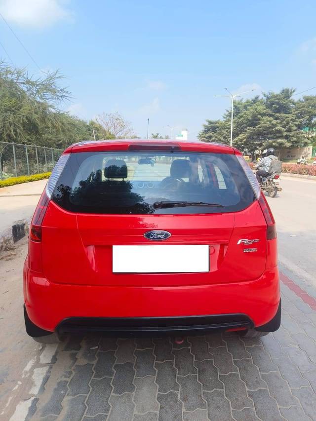 https://images10.gaadi.com/usedcar_image/4280311/original/processed_18fc6142d5a488dbf94b5770a90b94b5.jpg?imwidth=6401