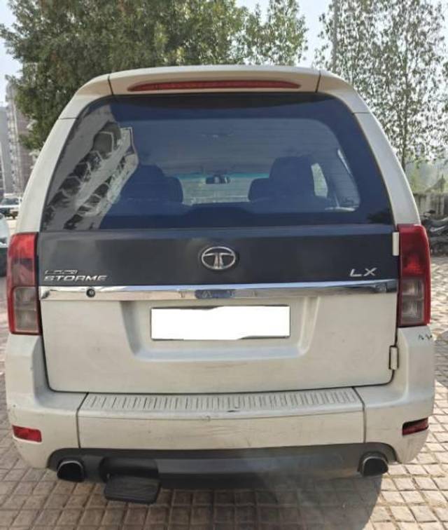 https://images10.gaadi.com/usedcar_image/4280330/original/processed_c5f2bb47-6fd1-4f8d-9044-4f3a3b9c9c90.jpg?imwidth=6402