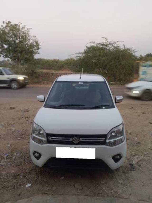 https://images10.gaadi.com/usedcar_image/4280339/original/processed_c1e446f1-3337-4fbe-816e-57241b72baa4.jpg?imwidth=6401